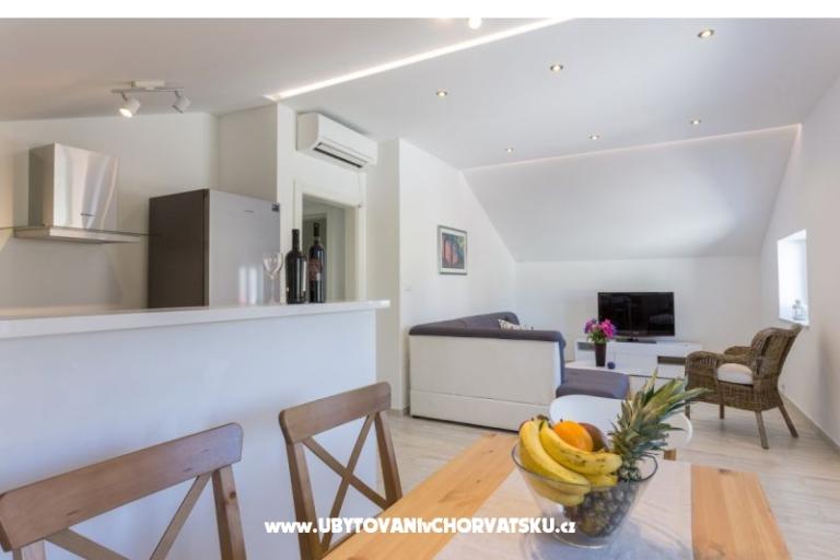 Apartma Fortunei Rožat – foto 6