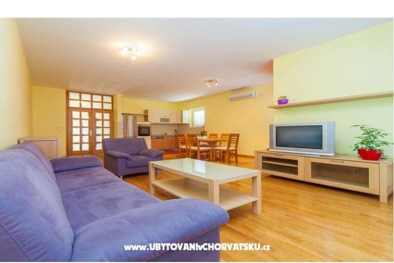 Apartmaji Bay View – foto 14