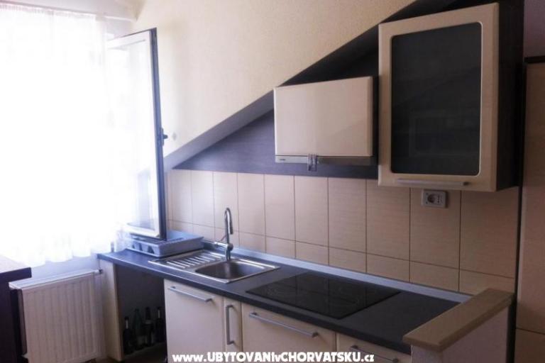 Apartma Dugi Rat – foto 11