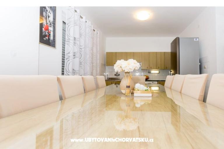 Family Apartmaji Korda – foto 14