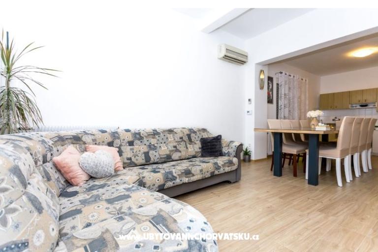 Family Apartmaji Korda – foto 15