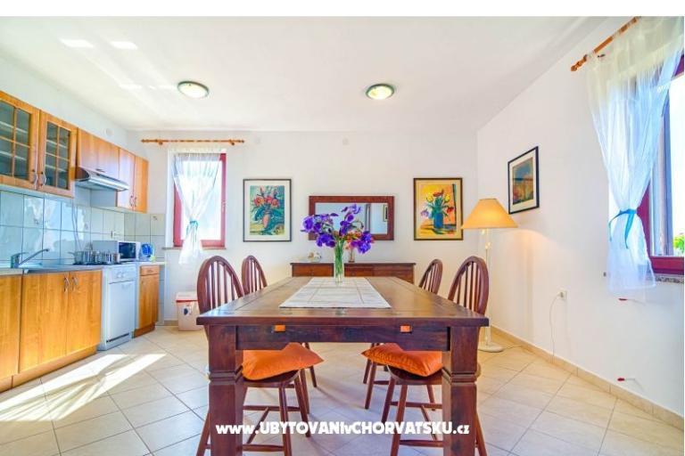Apartmaji Amalia Fažana – foto 11
