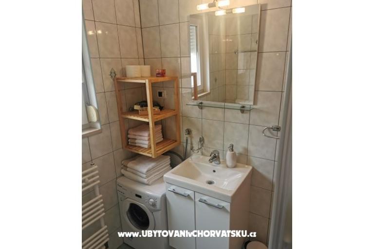 Apartmaji Irena – foto 11