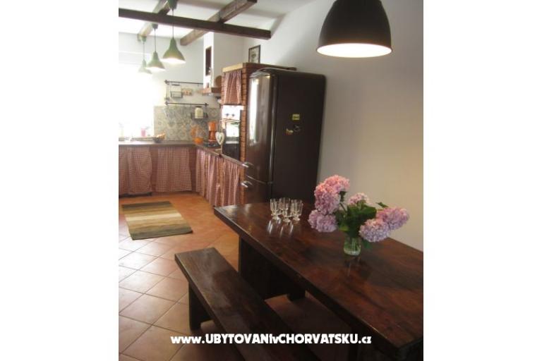 Apartma Flora – foto 2