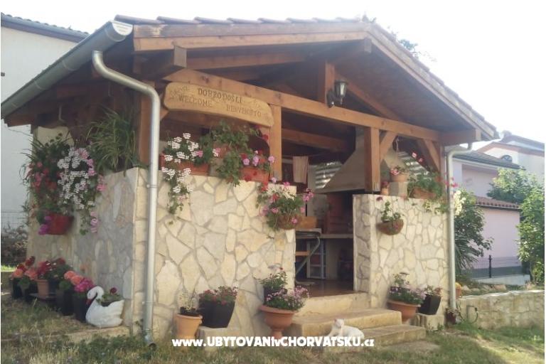 Apartmaji Valbandon – foto 2