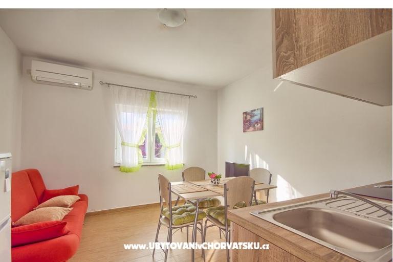 Apartmaji Mishel – foto 7