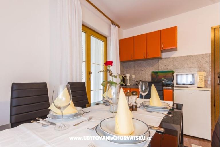 Apartmaji Mihaela – foto 10
