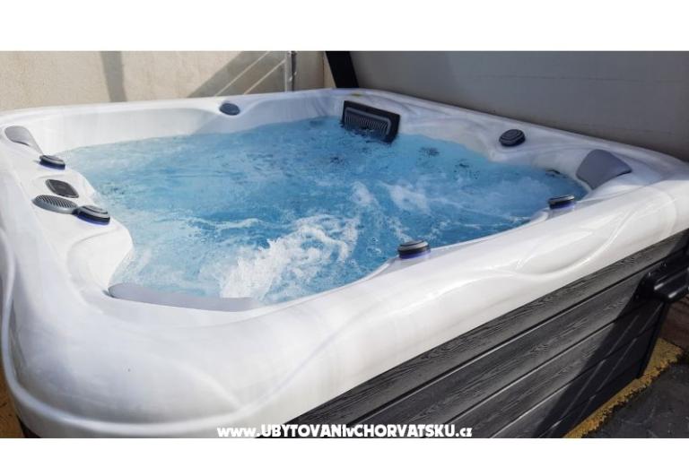 Apartmaji Rudez - pool - jacuzzi  – foto 18