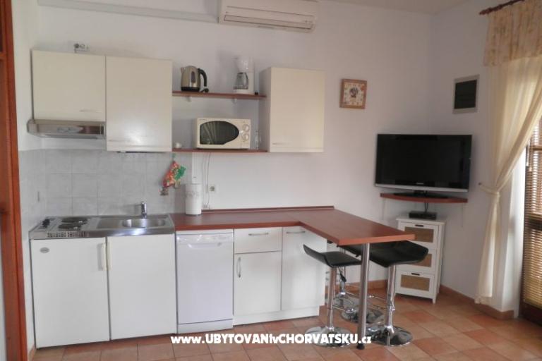 Apartmaji VIKI – foto 7