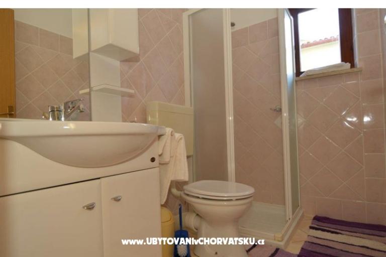 Apartmaji Nina – foto 8