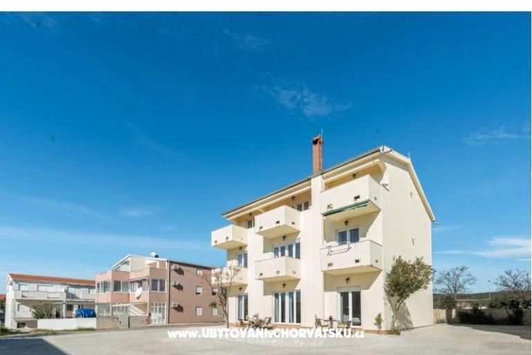 Apartmaji Adria – foto 2