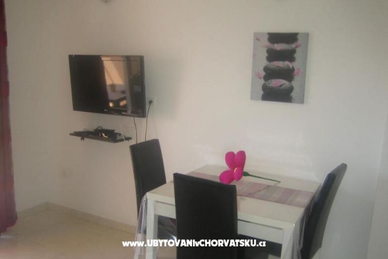 Apartmaji Roje Sv. Filip i Jakov – foto 2