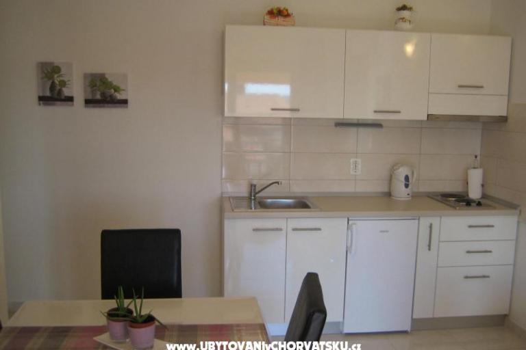 Apartmaji Roje Sv. Filip i Jakov – foto 7