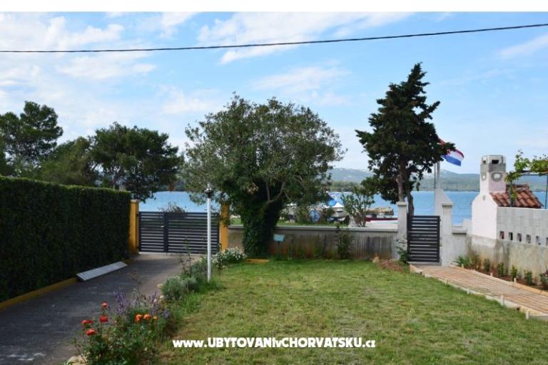 Cvita Hiša Apartmaji – foto 9