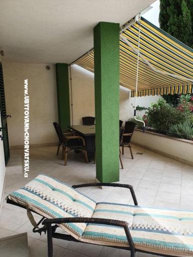 Vila Smirna 4*  z bazenom  – foto 12