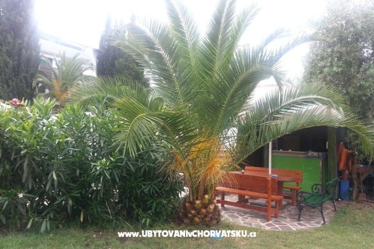 Vila Smirna 4*  z bazenom  – foto 14