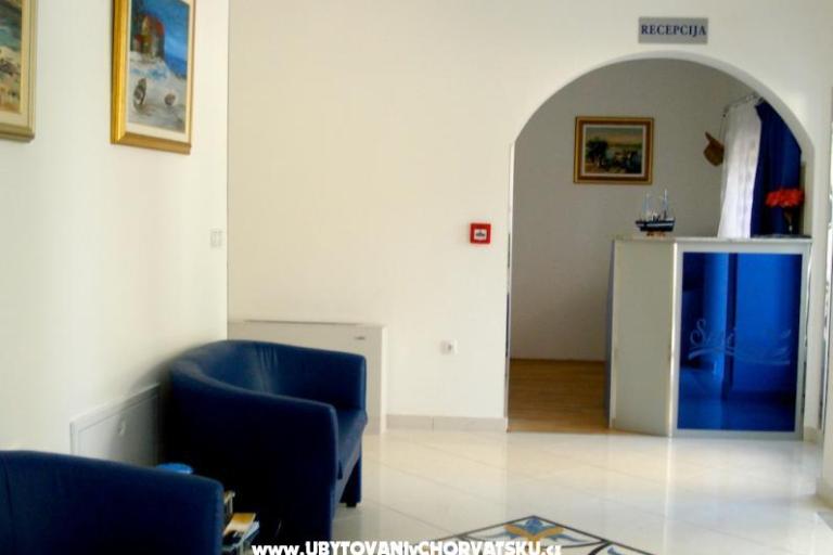 Vila Smirna 4*  z bazenom  – foto 16