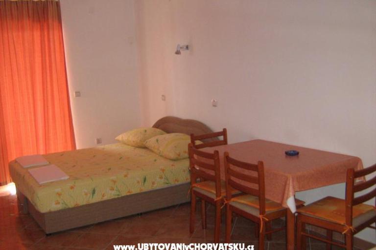Apartmaji Mirnna – foto 11