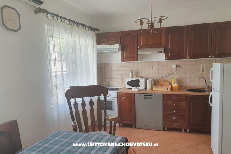Apartmaji Rosa i Kreso – foto 4