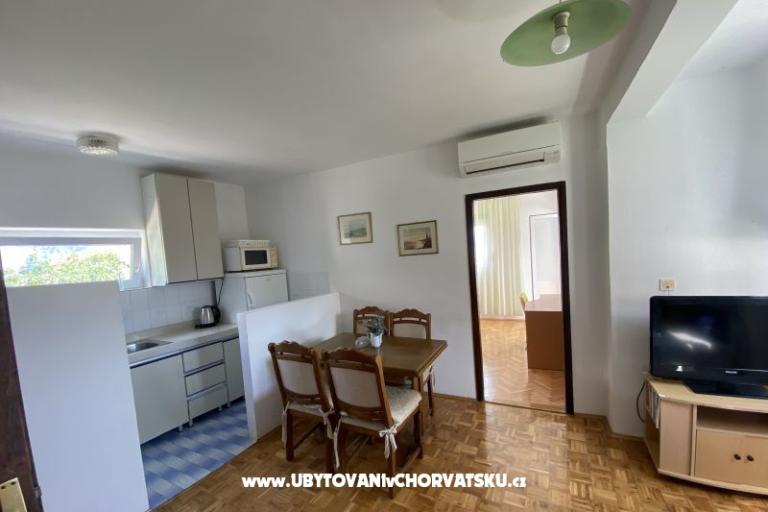 Apartma Mediteraneo – foto 11