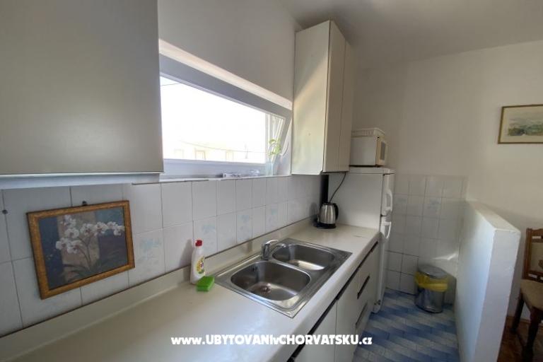 Apartma Mediteraneo – foto 13