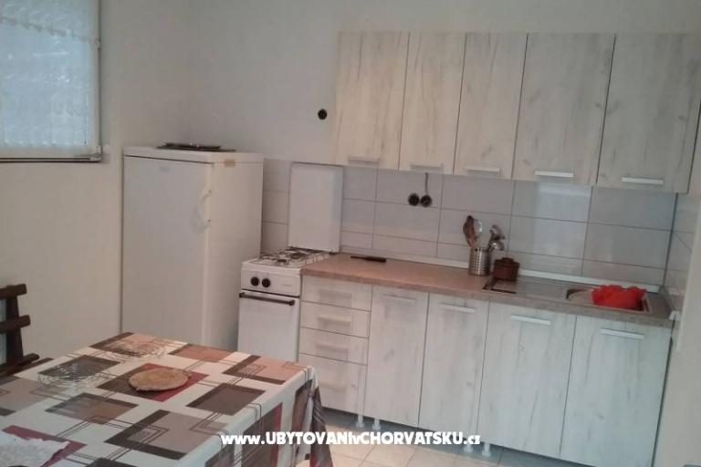 Apartmaji &amp; rooms Brist – foto 13