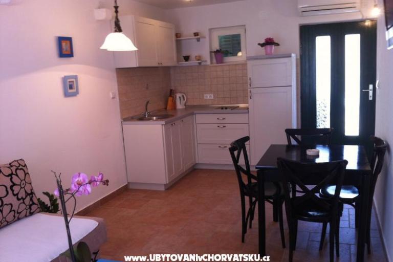 Apartmaji Leut – foto 9