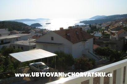 Apartmaji i sobe Maslina – foto 2