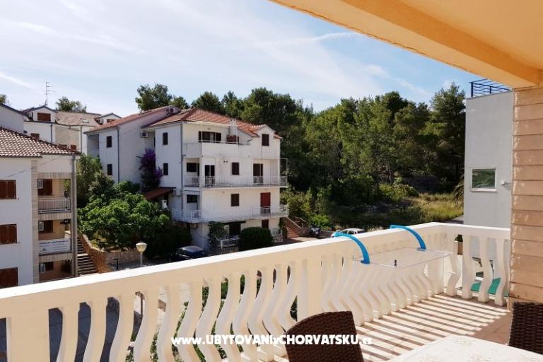 Apartmaji Komarica – foto 12