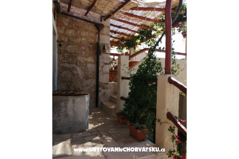 Stona hiša za odmor Ostojić – foto 11