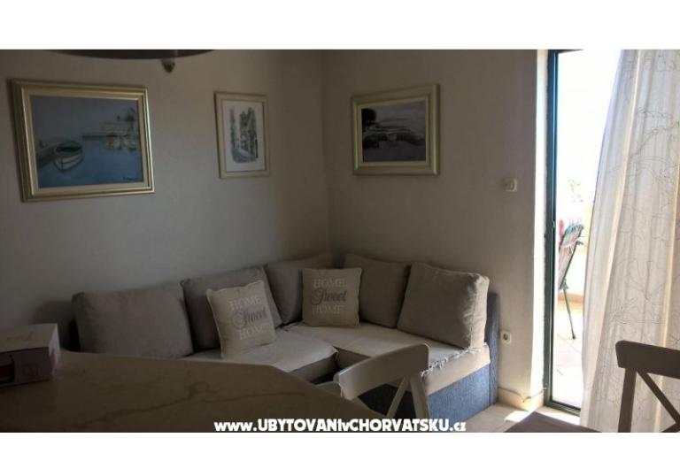 Apartmaji BY THE BEACH-Meri – foto 18