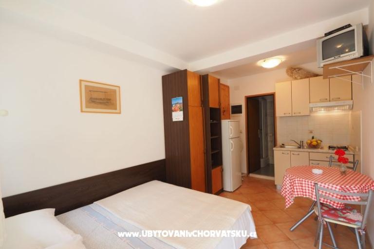 Apartmaji Mirjana  – foto 8