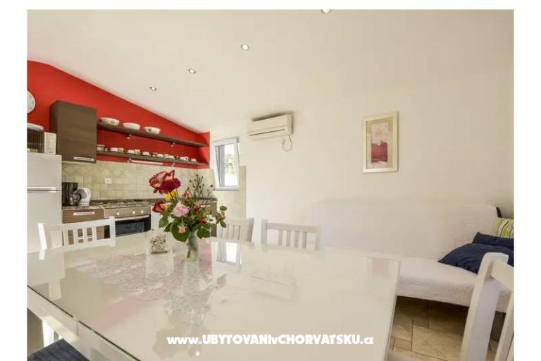 Apartmaji Angelina – foto 12