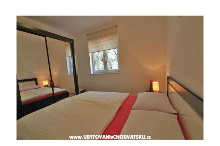 Beachfront Apartmaji Baricevic wit – foto 10