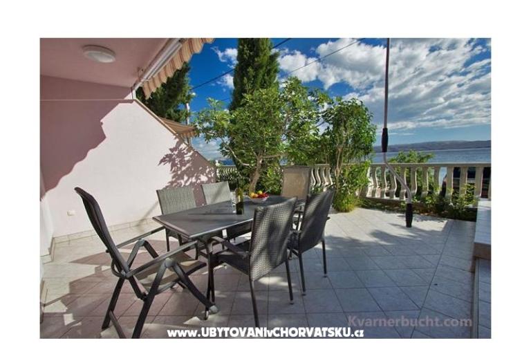 Beachfront Apartmaji Baricevic wit – foto 12