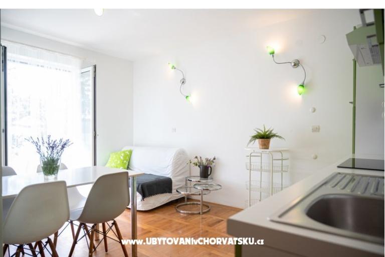 Beachfront Apartmaji Carlo – foto 11