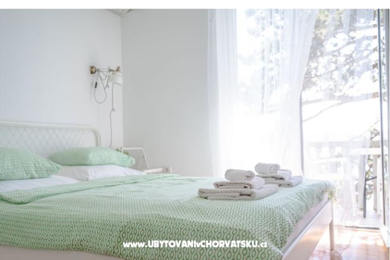 Beachfront Apartmaji Carlo – foto 6