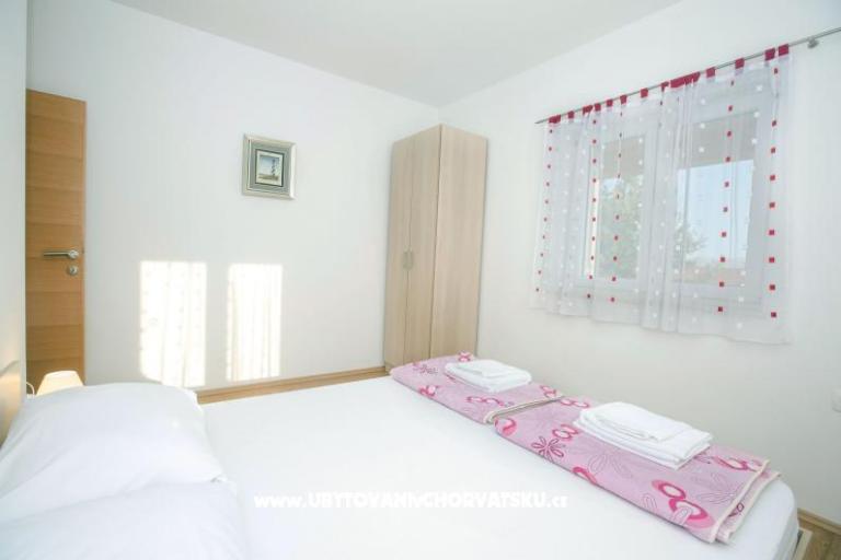 Apartmaji Dina – foto 6