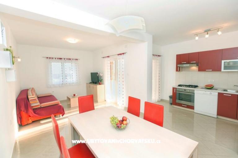 Apartmaji Dina – foto 8