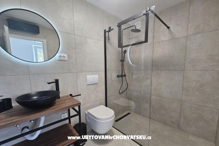 Beachfront Holiday Hiša Ivana with – foto 6