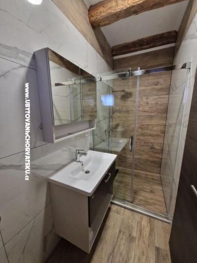 Villa Robert 2 z bazenom Cesarica – foto 16