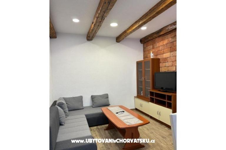 Villa Robert 2 z bazenom Cesarica – foto 4