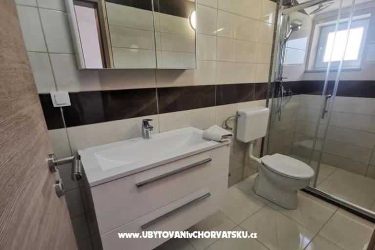 Villa Robert 2 z bazenom Cesarica – foto 6