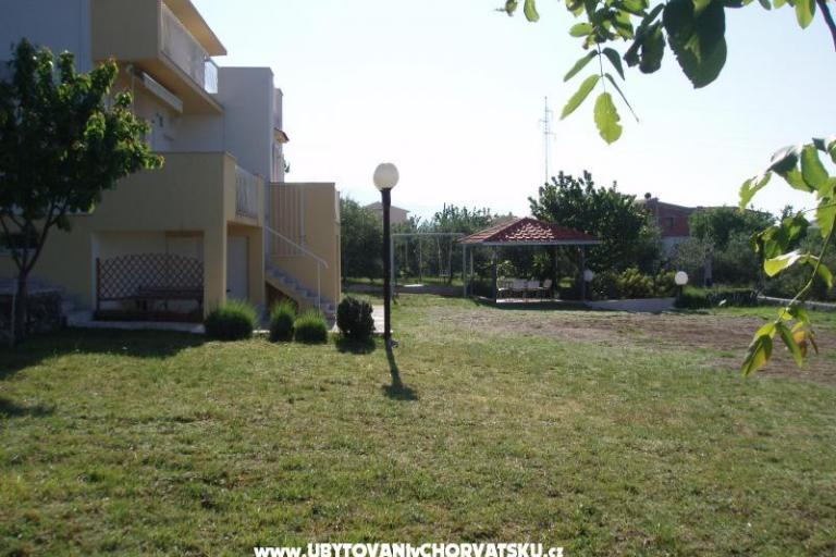Apartmaji Batina – foto 2