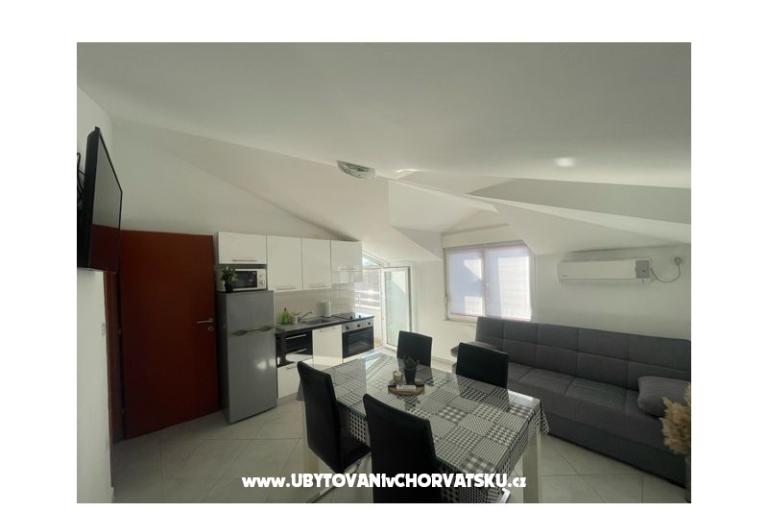 Apartmaji Karadza – foto 22