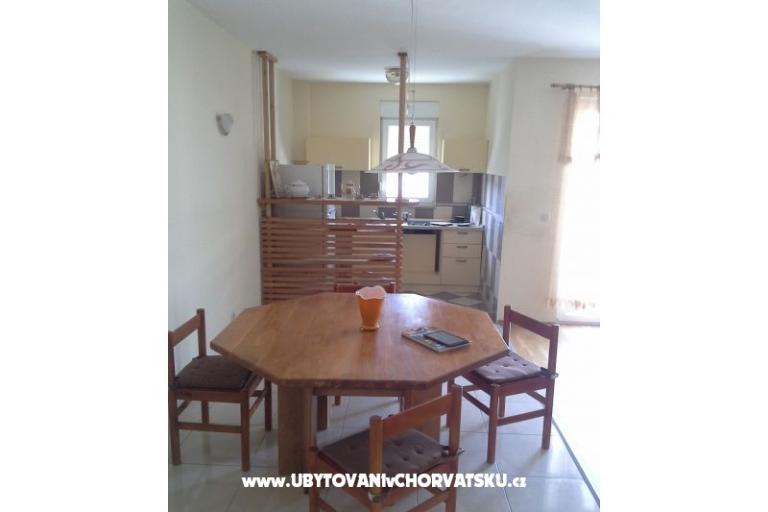 Apartmaji Kastel Stari – foto 3