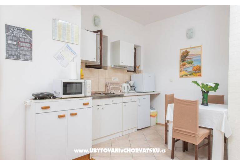 Apartmaji Kastel – foto 11
