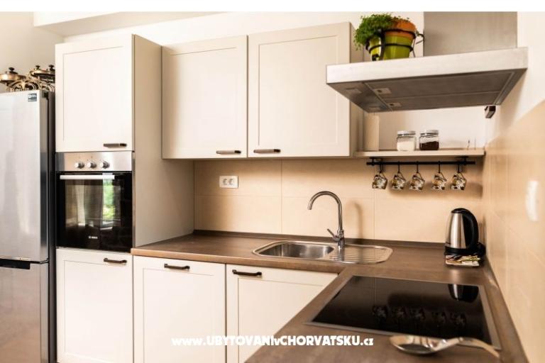 Sea Castle Apartma Gajo – foto 9