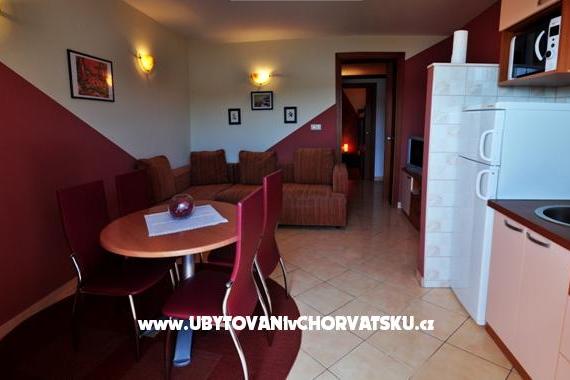 Apartmaji Deak Komarna – foto 17