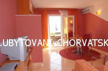 Apartmaji Deak Komarna – foto 4